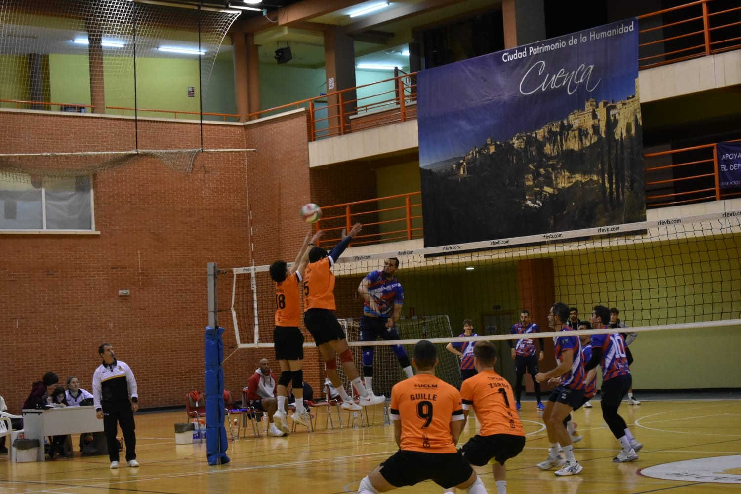 EL CV CUENCA GANA EL PRIMER SET PERO SE DESMORONA EN LOS SIGUIENTES ANTE EL CV ELCHE
