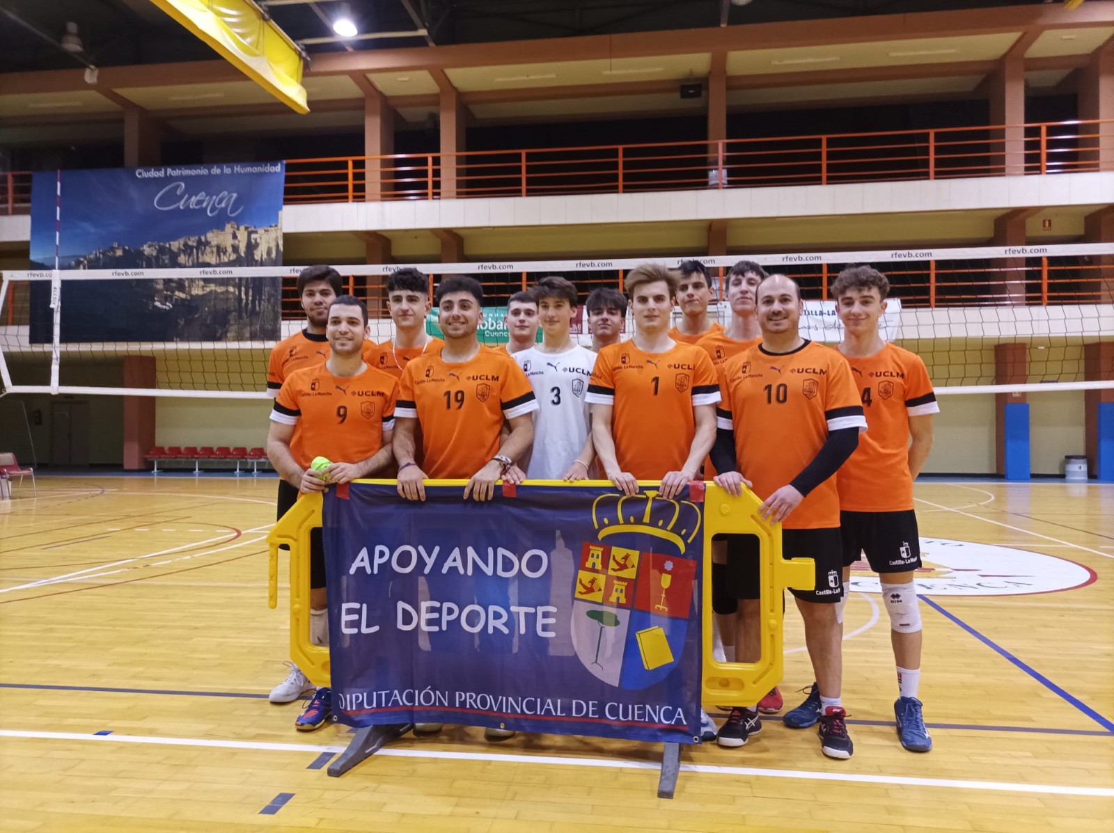 UN ENCHUFADO CV CUENCA SALE DEL DESCENSO A COSTA DEL SOLISS ADEVA (3-1)